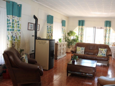 Alguena property: Villa with 3 bedroom in Alguena, Spain 261173