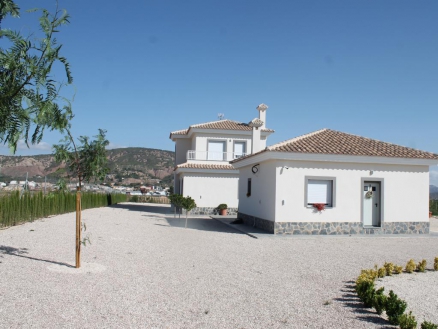 Pinoso property: Villa for sale in Pinoso, Spain 261176