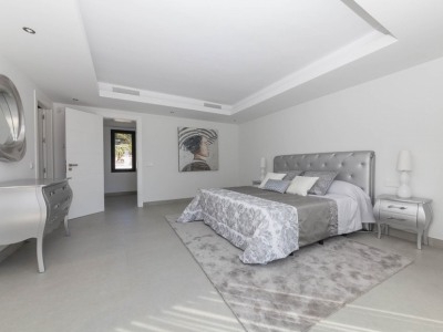 El Paraiso property: Villa with 5 bedroom in El Paraiso, Spain 261983