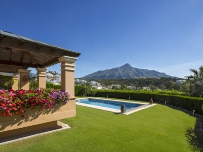 Nueva Andalucia property: Villa with 6 bedroom in Nueva Andalucia, Spain 262036