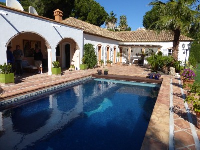 Estepona property: Villa with 4 bedroom in Estepona 262129