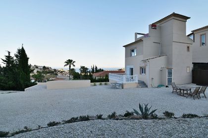 Villa for sale in town, Alicante 263940
