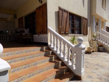 Santa Pola property: Alicante property | 3 bedroom Villa 264112