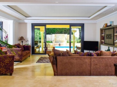 Estepona property: Villa with 3 bedroom in Estepona 264179