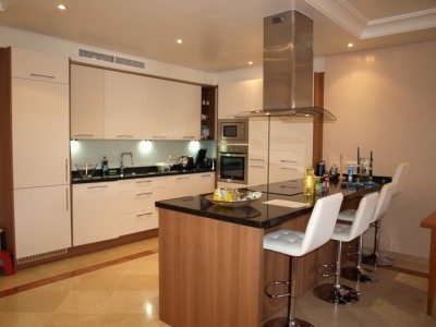 Estepona property: Apartment with 3 bedroom in Estepona 264181