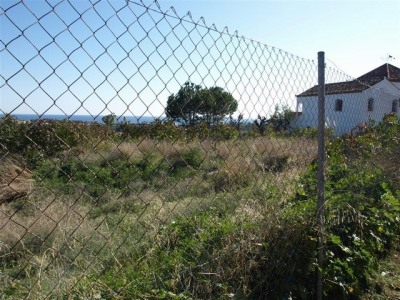Estepona property: Land with bedroom in Estepona 264227