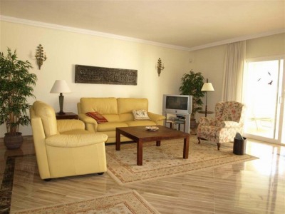 Marbella property: Apartment with 2 bedroom in Marbella 264240