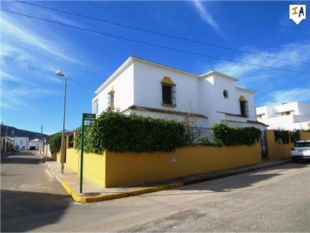 Villa for sale in town 264537