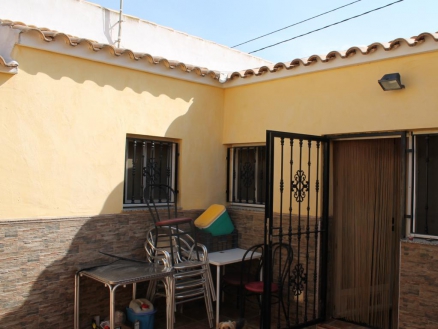 Pinoso property: Pinoso Townhome 264541