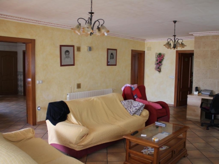 Pinoso property: Pinoso, Spain | Villa for sale 264952