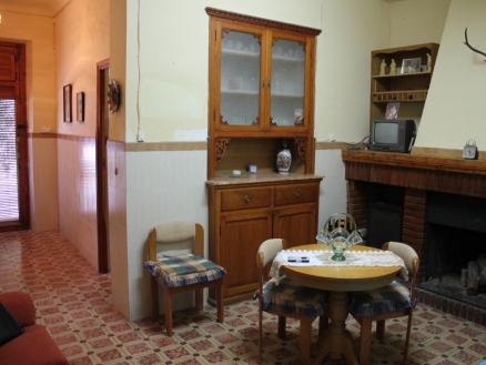 Encebras property: Townhome with 4 bedroom in Encebras, Spain 264955