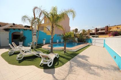 Villa for sale in town, Alicante 265095
