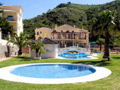 Marbella property: Commercial for sale in Marbella 265373