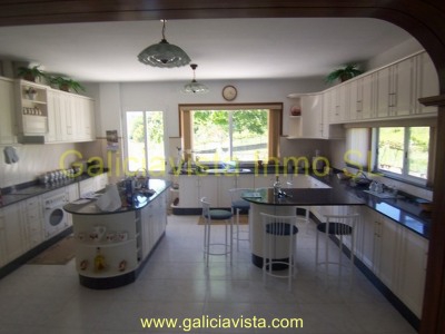 Porto Do Son property: Coruna Villa 265712