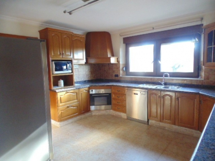 Villa with 3 bedroom in town 265868