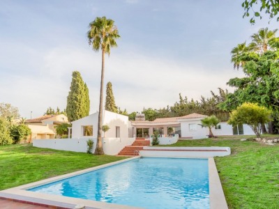 Estepona property: Villa for sale in Estepona 266107