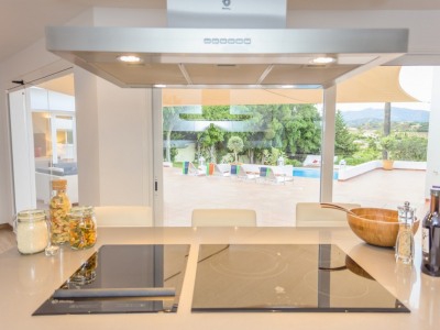 Estepona property: Villa with 4 bedroom in Estepona, Spain 266107