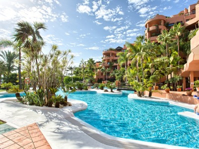Estepona property: Apartment with 2 bedroom in Estepona 266113