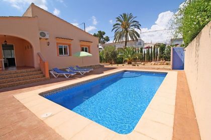Villa for sale in town, Spain 266300