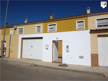 Sierra De Yeguas property: Townhome for sale in Sierra De Yeguas 266418