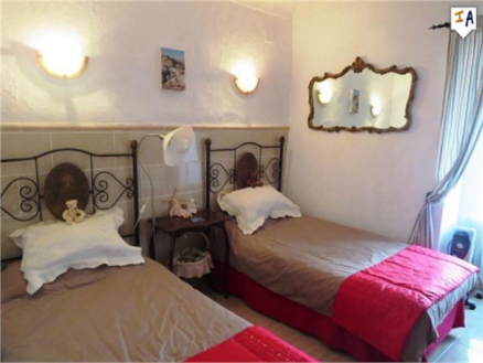 Townhome with 2 bedroom in town, Spain 266427