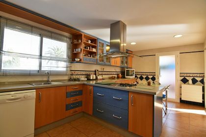 Alicante property | 4 bedroom Villa 266508