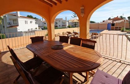 Villa for sale in town, Alicante 266509