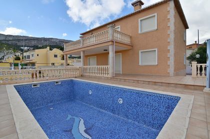 Villa for sale in town 266718