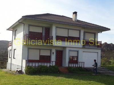 Villa with 4 bedroom in town 267154