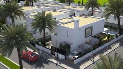 Villa for sale in town, Spain 268010