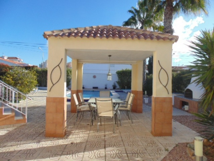 3 bedroom Villa 268156