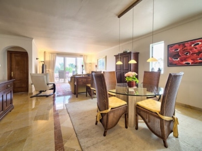 Benahavis property: Apartment for sale in Benahavis, Spain 270442