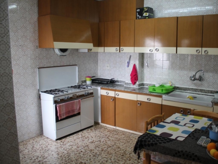 Pinoso property: Apartment for sale in Pinoso, Alicante 271675
