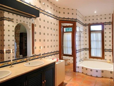 Benahavis property: Malaga property | 4 bedroom Villa 271698