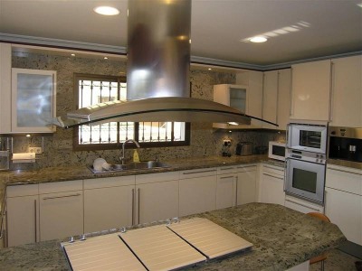 Marbella property: Villa with 6 bedroom in Marbella, Spain 271711