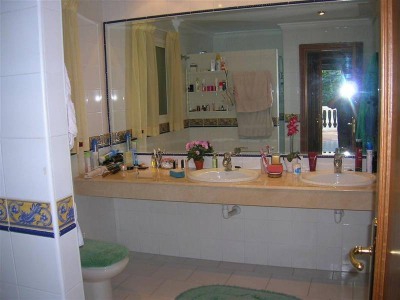 Nueva Andalucia property: Malaga property | 4 bedroom Villa 271717
