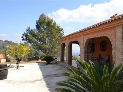Alozaina property: Farmhouse with 3 bedroom in Alozaina 271723