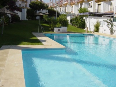 Estepona property: Townhome with 4 bedroom in Estepona 271748