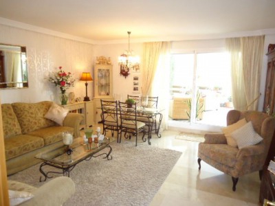 Estepona property: Apartment with 3 bedroom in Estepona 271779