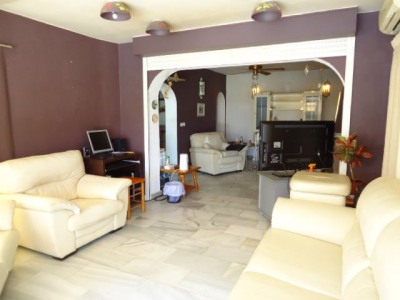 Estepona property: Villa with 3 bedroom in Estepona 271786