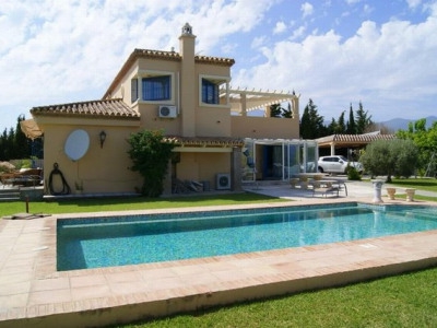 Estepona&nbsp;property:&nbsp;Malaga&nbsp;property&nbsp;|&nbsp;3&nbsp;bedroom&nbsp;Villa&nbsp;271789