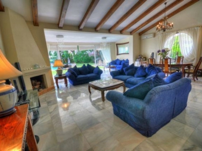Villa for sale in town, Spain 271821