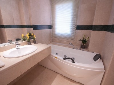 Nueva Andalucia property: Penthouse in Malaga for sale 271831