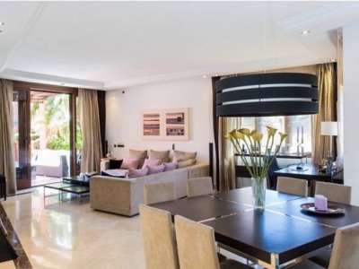 Estepona property: Penthouse with 3 bedroom in Estepona 271858