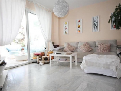 Elviria property: Apartment with 2 bedroom in Elviria 271867