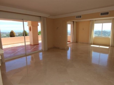 Nueva Andalucia property: Penthouse with 3 bedroom in Nueva Andalucia 271880