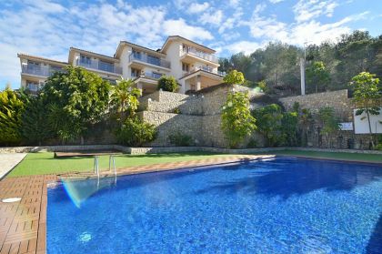 Villa&nbsp;for&nbsp;sale&nbsp;in&nbsp;town,&nbsp;Spain&nbsp;272785
