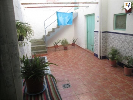 Castillo De Locubin property: Townhome for sale in Castillo De Locubin, Spain 272932