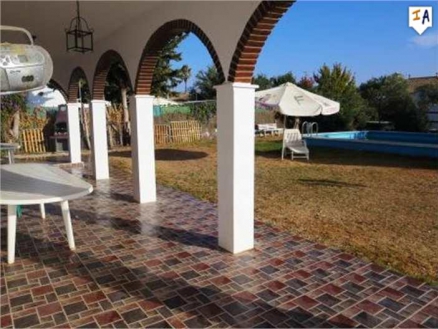 Villa for sale in town, Spain 272962