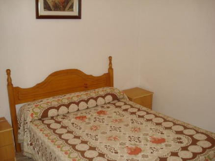  2 bedroom Apartment 273021
